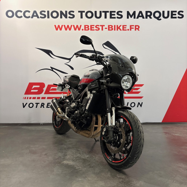 YAMAHA XSR